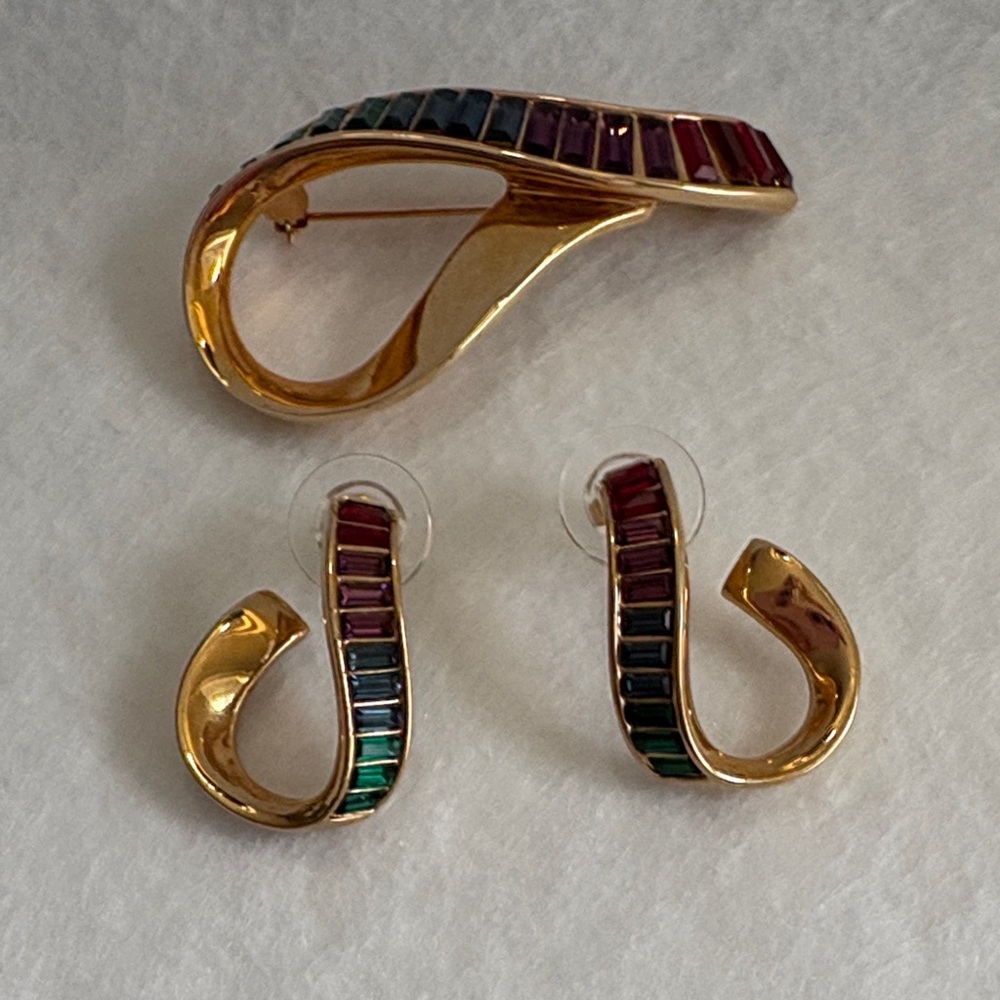 Swarovski Gold Brooch and Earring Set with Red and Green Accents gold plated